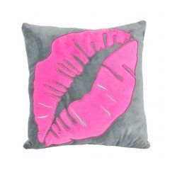 Подушка "Розовые губы", 127009, один размер